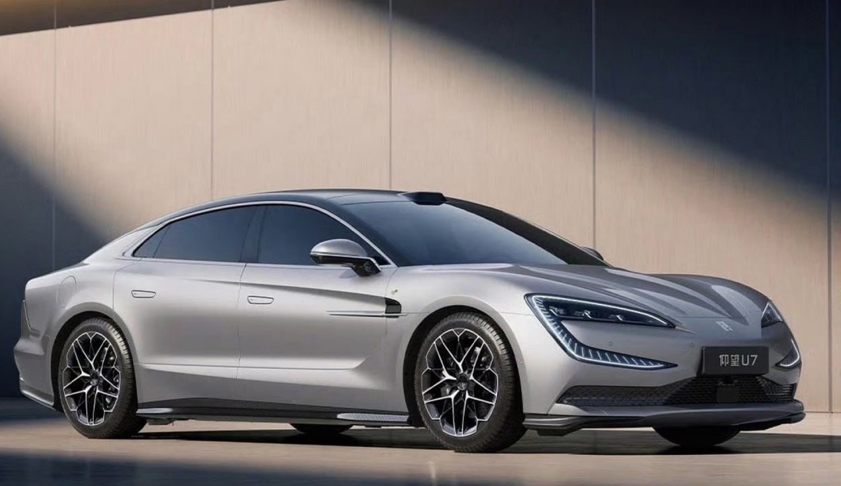  этой моделью BYD прорывается в сегмент премиальных седанов