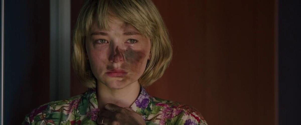 Глотай
Рейтинг 6,2 из 10
Swallow, 2019