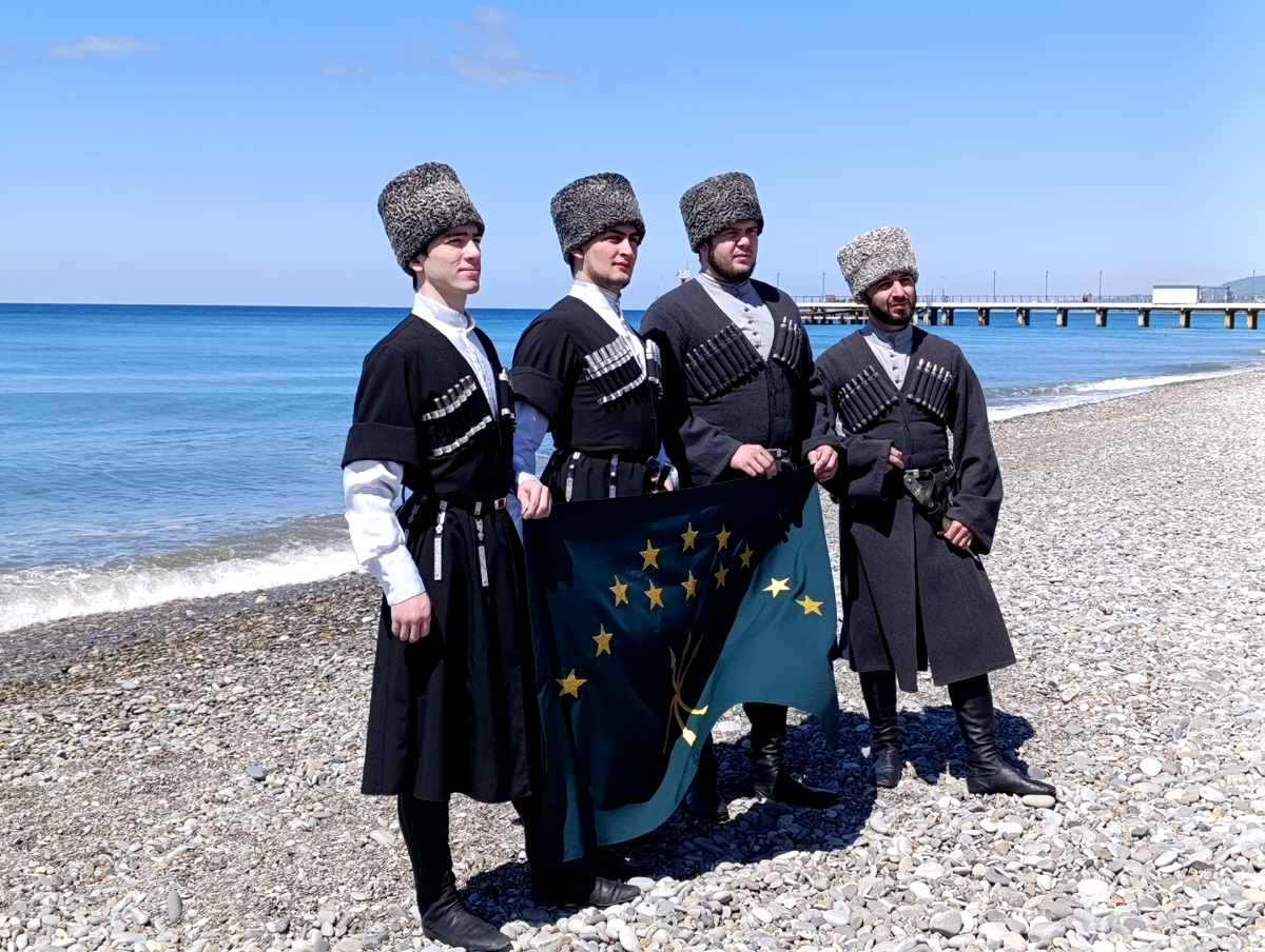 Позировали они, конечно, не мне 😉