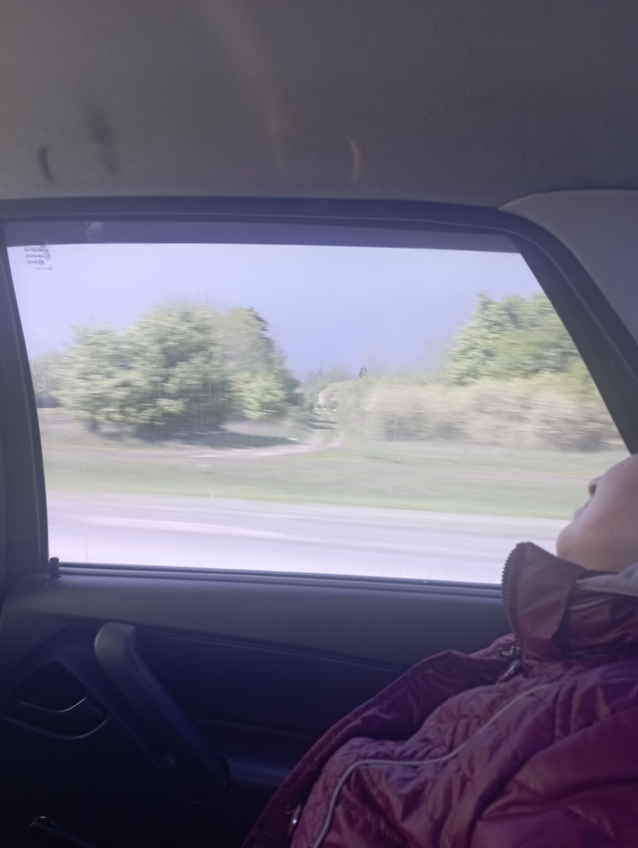 Это мая сестрёнка.