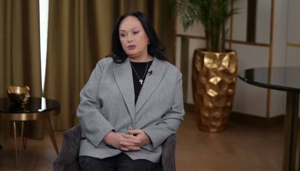   Кадр из шоу FameTimeTV, YouTube