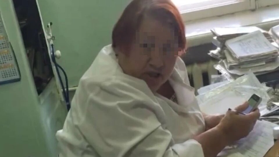 «Пошел вон, не буду принимать!»: как молодой парень пытался попасть к врачу госполиклиники и теперь этого никогда не забудет