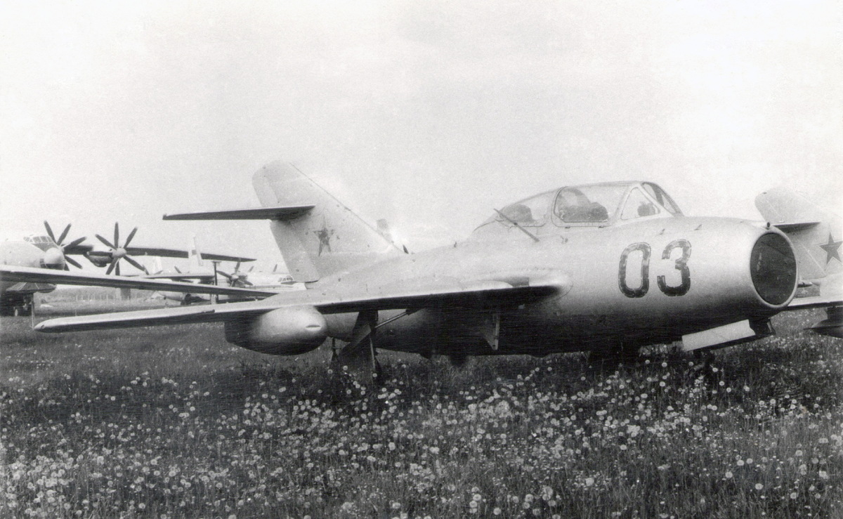МиГ-15УТИ, который пилотировали Ю. Гагарин, В. Терешкова, А. Николаев, Г. Береговой, А. Леонов. Фото: Архив Александра Буйлова