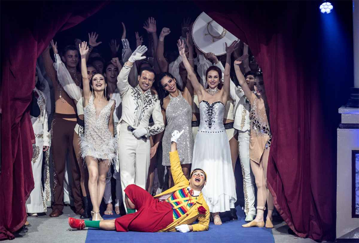 Фестиваль Elefant d’Or в Жироне, фото отсюда: https://www.flickr.com/photos/festivaldelcirc/albums/72177720324708784/with/54412188357/