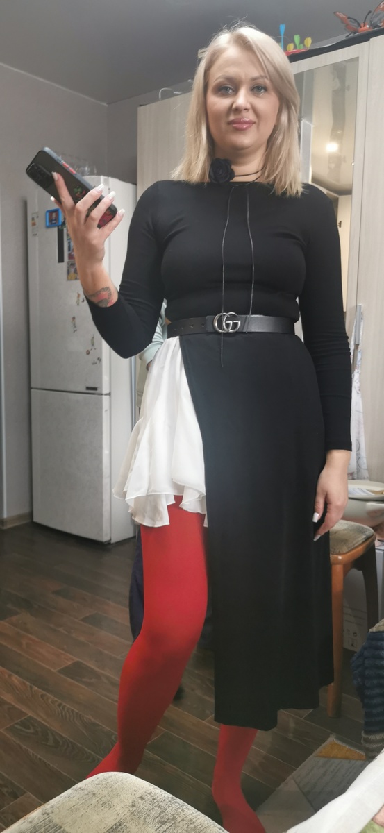 Дочь любит наряжаться