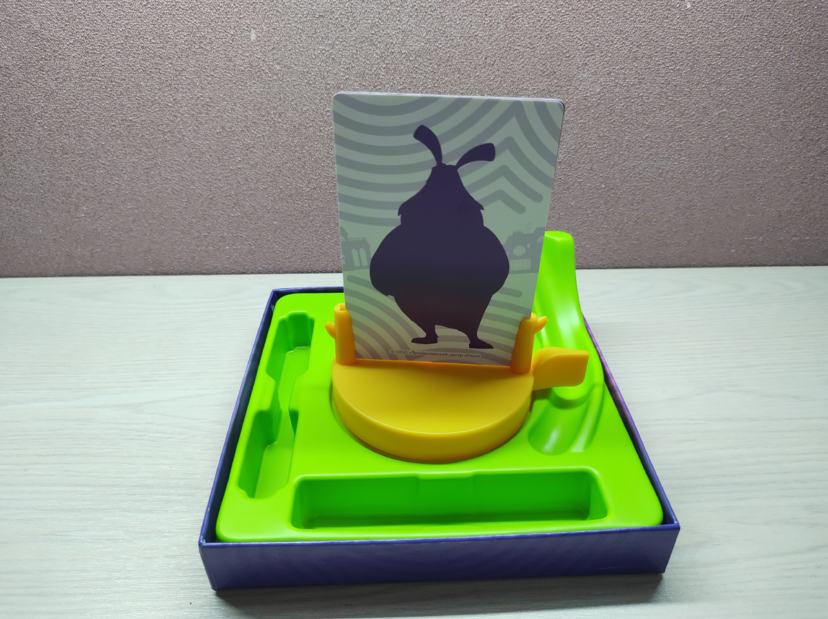 Вращающаяся платформа, при помощи которой Финник промелькнёт перед нами 