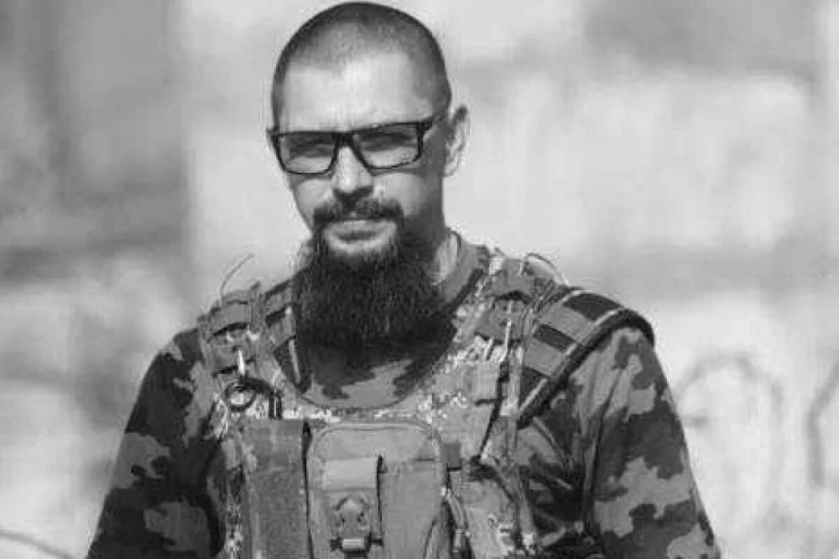    Свою смерть любитель солярных символов Андрей Дзюбан нашёл ещё неделю назад, но о его гибели стало известно только накануне.