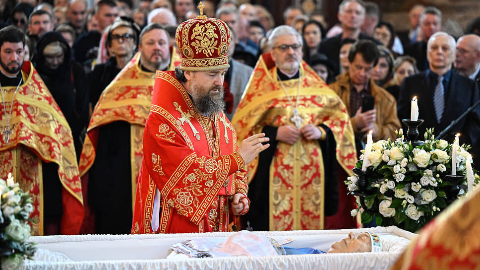 Для Москвы и Тбилиси это была последняя неделя, в расписании которой значился Зураб Церетели.📷Фото: Анатолий Жданов / Коммерсантъ