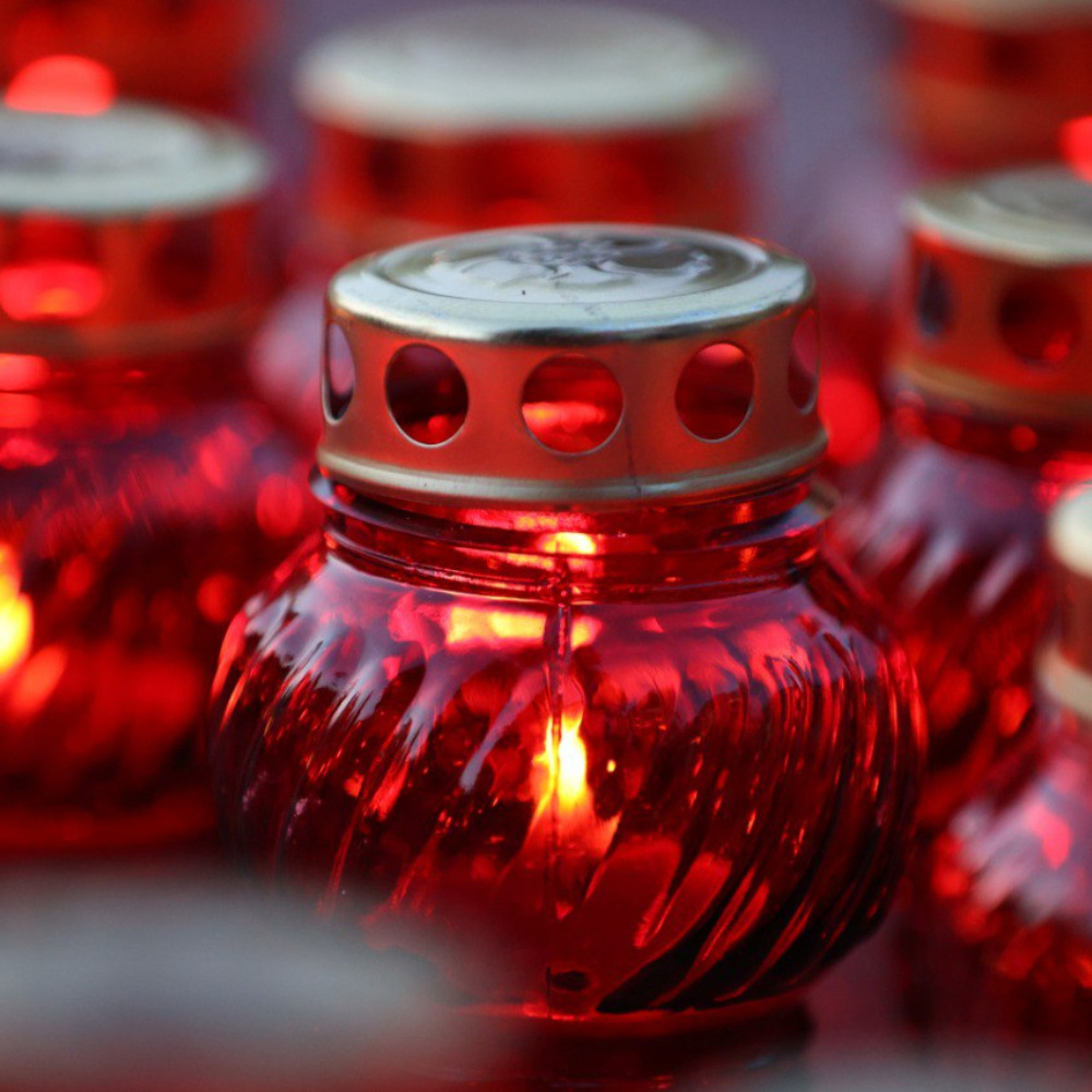 Нерабочий день связан с Единым днем памяти, который в этом году выпадает на 29 апреля. Закон о введении выходного в Радоницу подписал губернатор Игорь Кобзев еще в 2023 году.