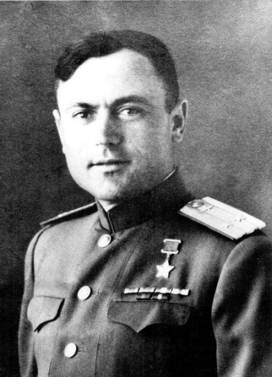 Сергей Сергеевич Щиров. Источник: https://bessmertnybarak.ru/schirov_sergey_sergeevich/