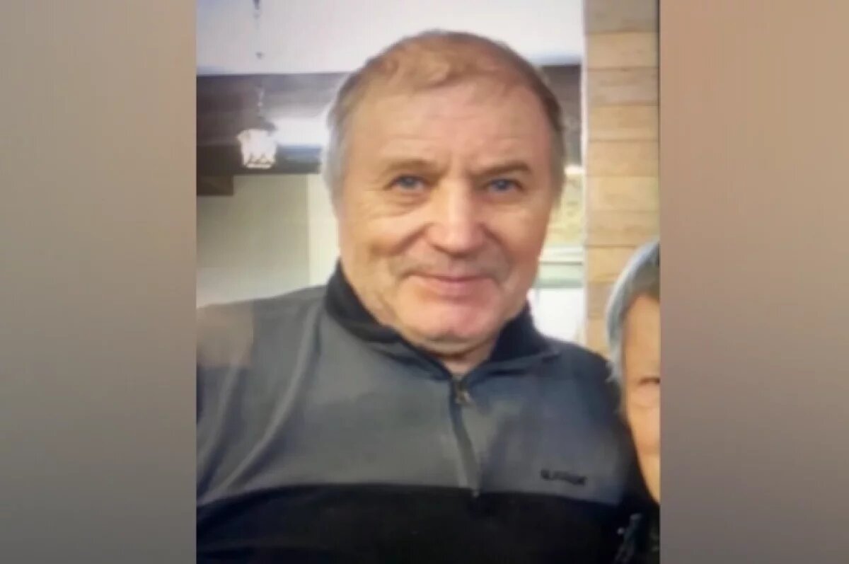    Мужчина ушел из дома накануне вечером.