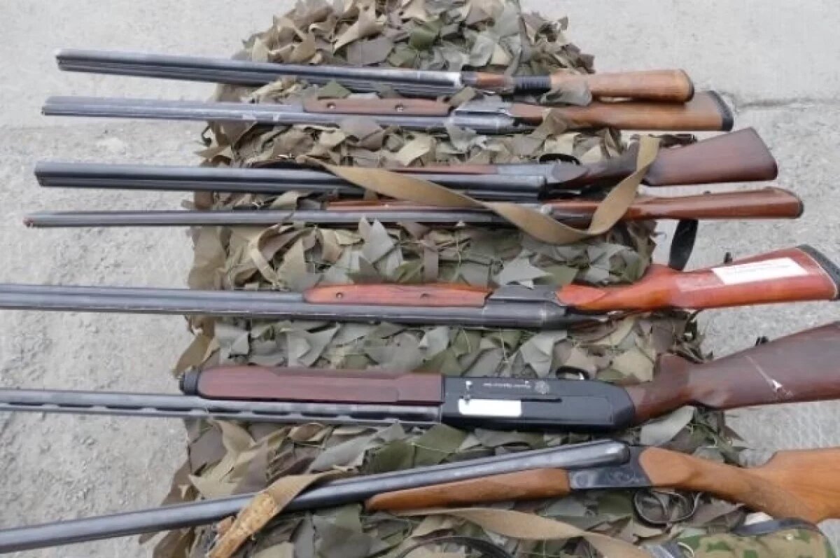    Омичи добровольно передали партию оружия в зону СВО