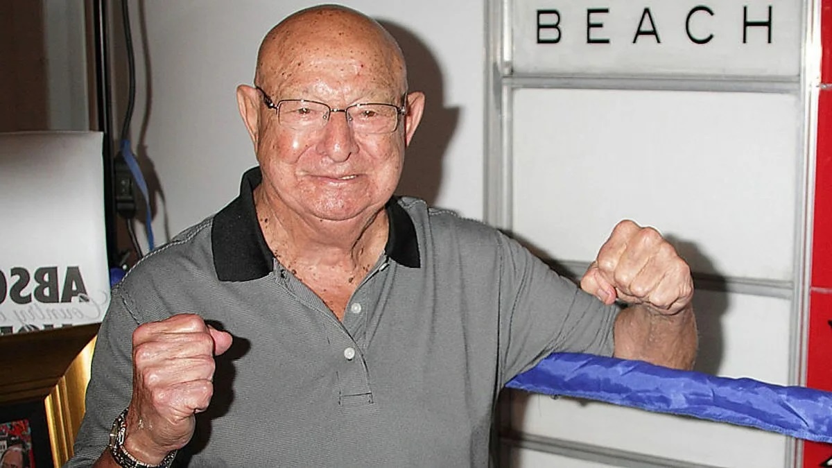 Анджело Данди