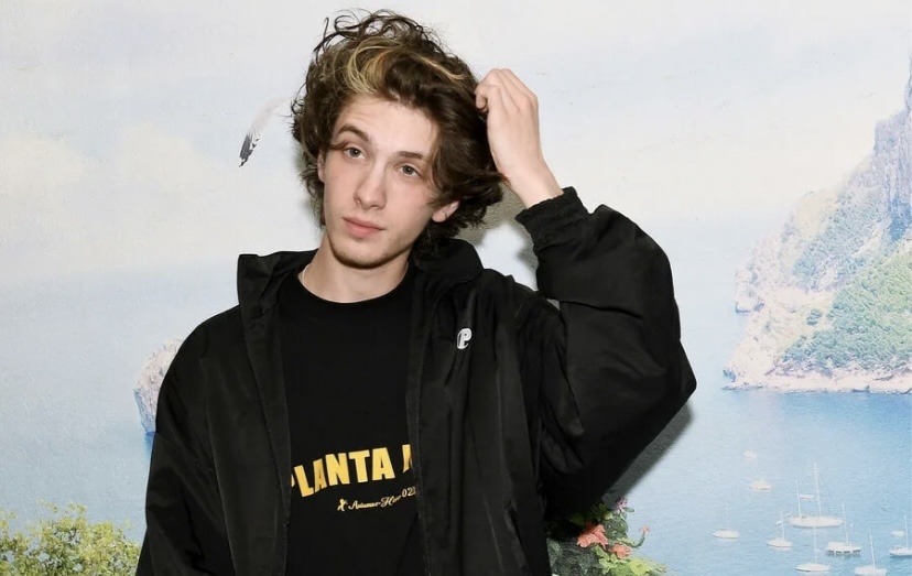 Марк Эйдельштейн 