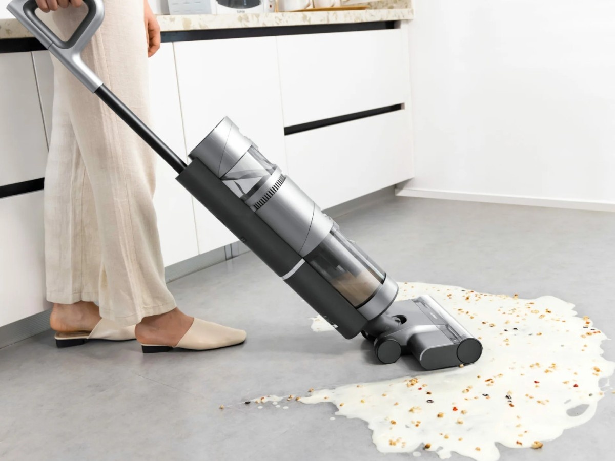    Новый пылесос Xiaomi получил защиту от наматывания волос и систему стерилизации