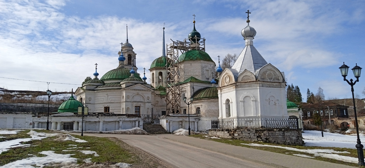 Церковь Рождества Пресвятой Богородицы, также известна как церковь Параскевы Пятницы