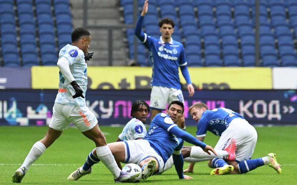 Ничья в матче чемпионат с «Динамо» (1:1) резкло снизился шансы «Зенита» на золото, которых и так было немного