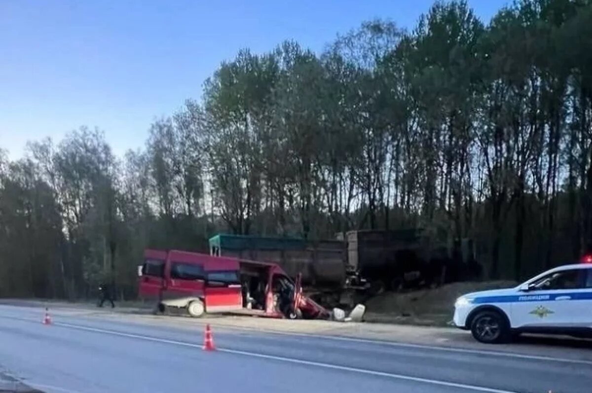    В Калужской области автобус с людьми улетел в кювет