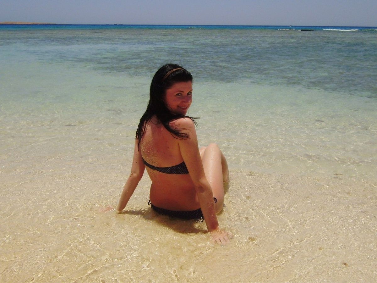 Так выглядел Райский остров (и автор канала) 14 лет назад. Листайте галерею.