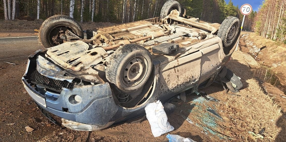    ДТП на подъезде к Беломорску. Фото: Госавтоинспекция Карелии / ВК