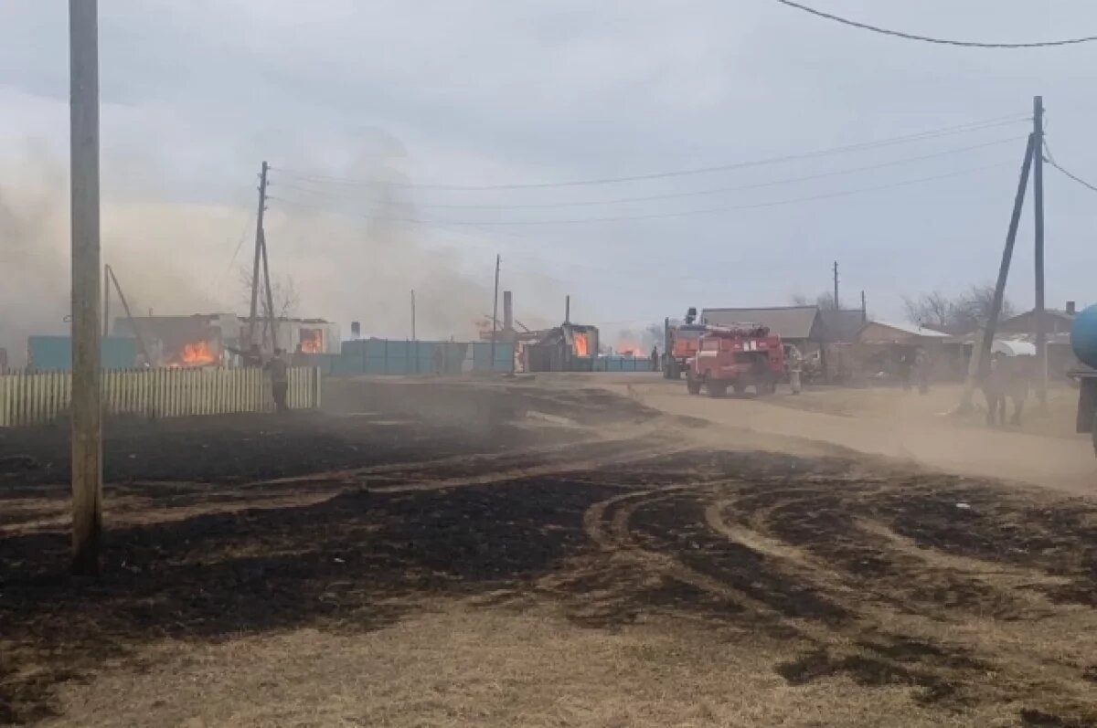    Уже эвакуируют людей.