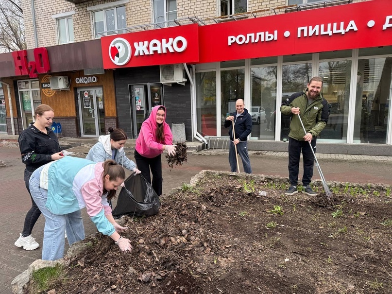 Коллектив кафе на Ленинградской 47, Тольятти