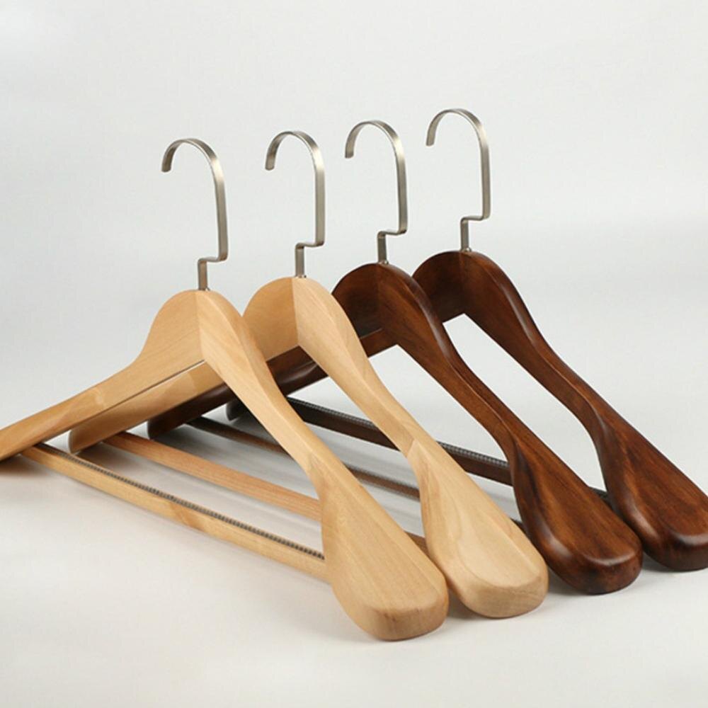 Пример плечиков для верхней одежды