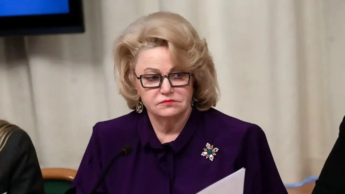    Председатель Комитета Госдумы РФ по защите семьи, вопросам отцовства, материнства и детства Нина Останина.