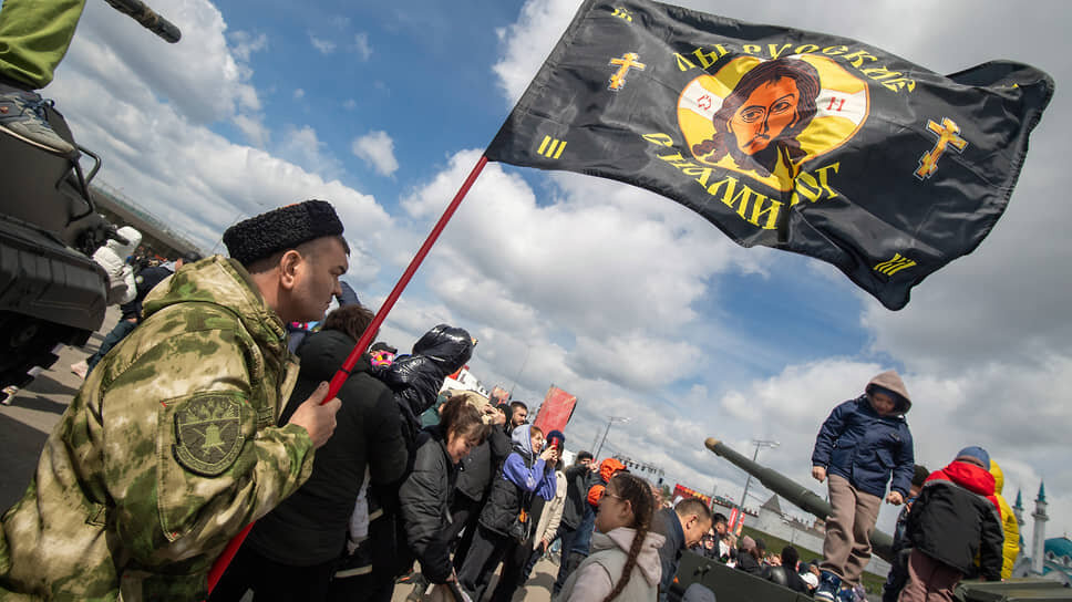 Бессмертный полк пройдет в Казани 9 мая.📷Фото: Артемий Шуматов / Коммерсантъ
