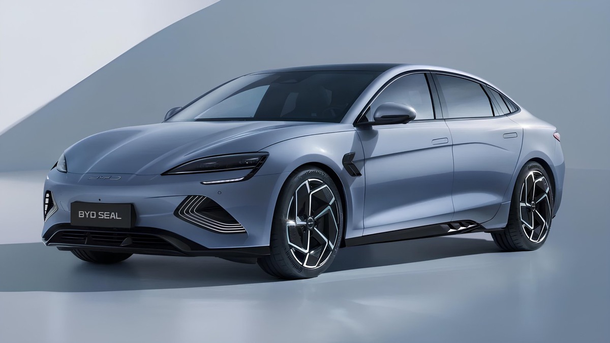    ​ Dubai Taxi Corporation заключила договор о приобретении 200 электромобилей BYD Seal