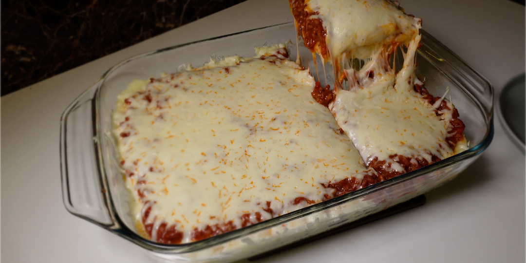 ОЧЕНЬ ВКУСНЫЙ УЖИН ИЗ КАРТОШКИ, ФАРША И ТОМАТНОГО СОУСА! простой и вкусный #рецепт