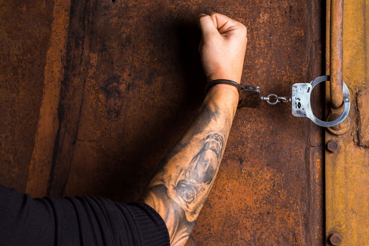 преступник