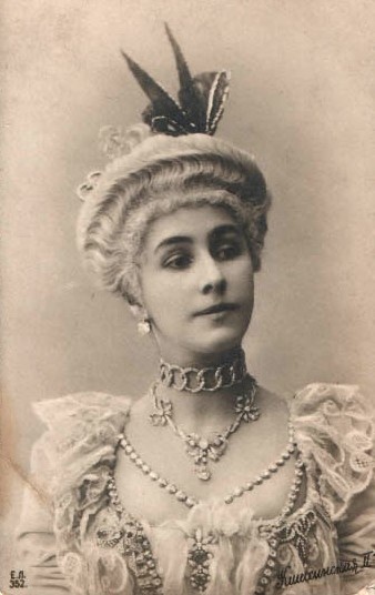 Матильда Кшесинская в костюме к балету "Камарго", ок. 1902 года.