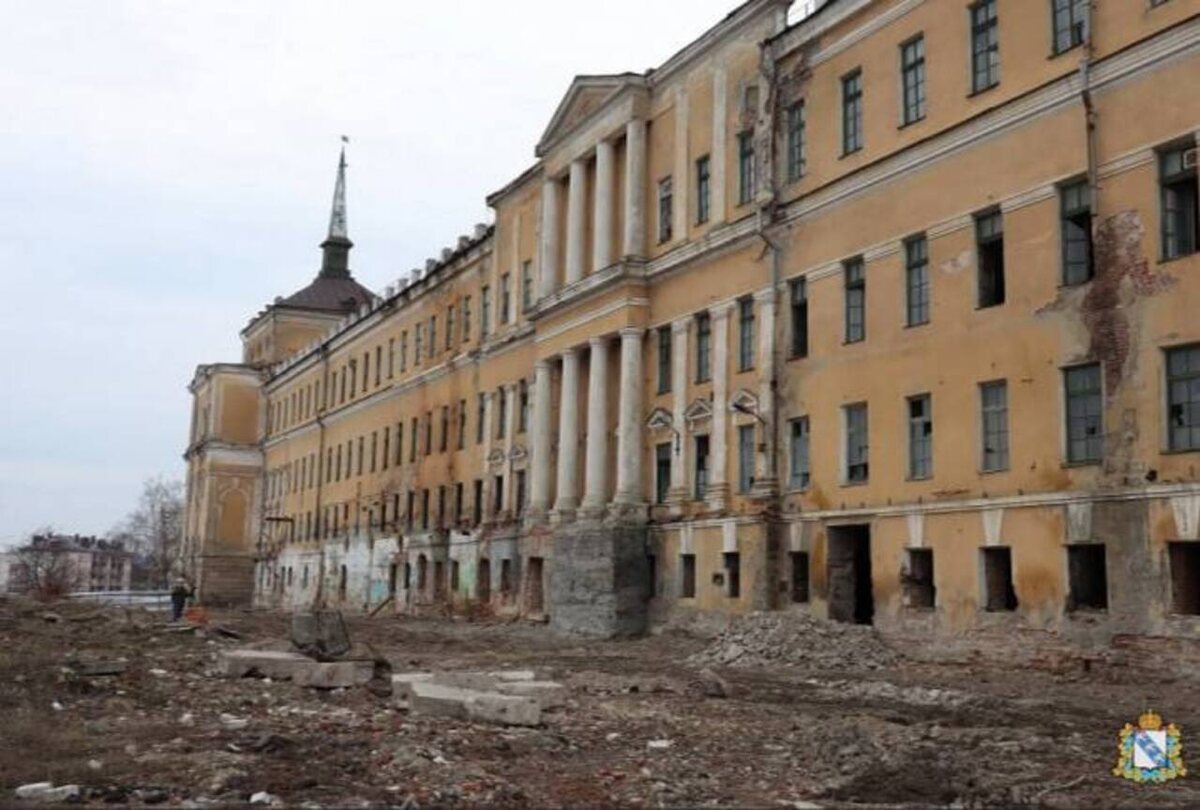    В Курске продолжается реконструкция мужской гимназии