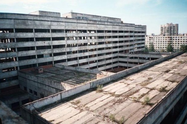 Фотографии заброшенной стройки на пр.Просвещения (взято с просторов интернета)