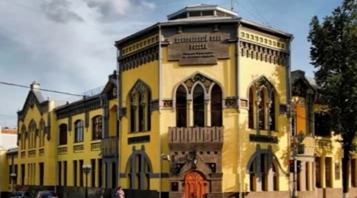    Для педагогов и старшеклассников Курска провели лекцию о мошенничестве в интернете