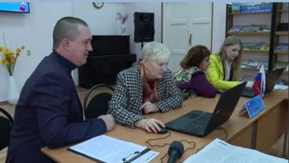    В Курской области открылись 2 Центра общения для пенсионеров