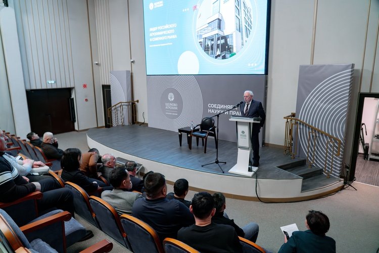    Соседство, которое вдохновляет: «Щёлково Агрохим» и Казахстан – вместе к высоким урожаям!