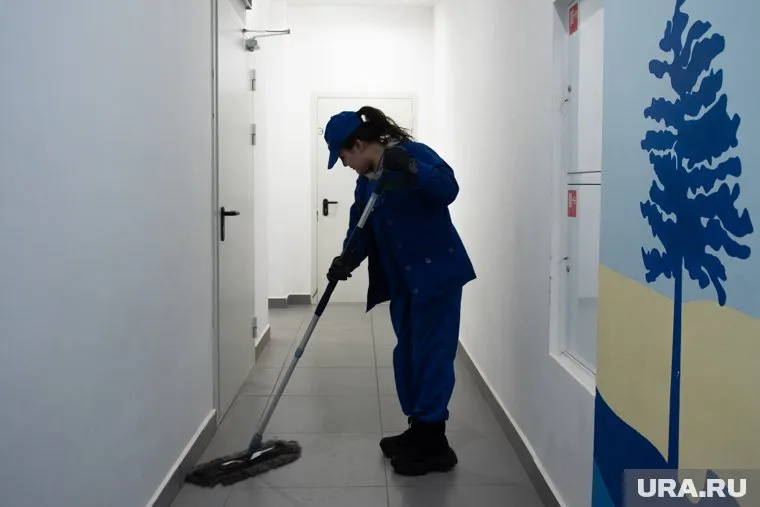 Сотрудники из сферы клининга заявили о готовности работать в праздники
Фото: Анна Майорова © URA.RU