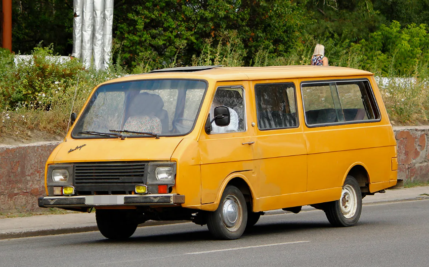 РАФ-2203: Легендарный советский микроавтобус