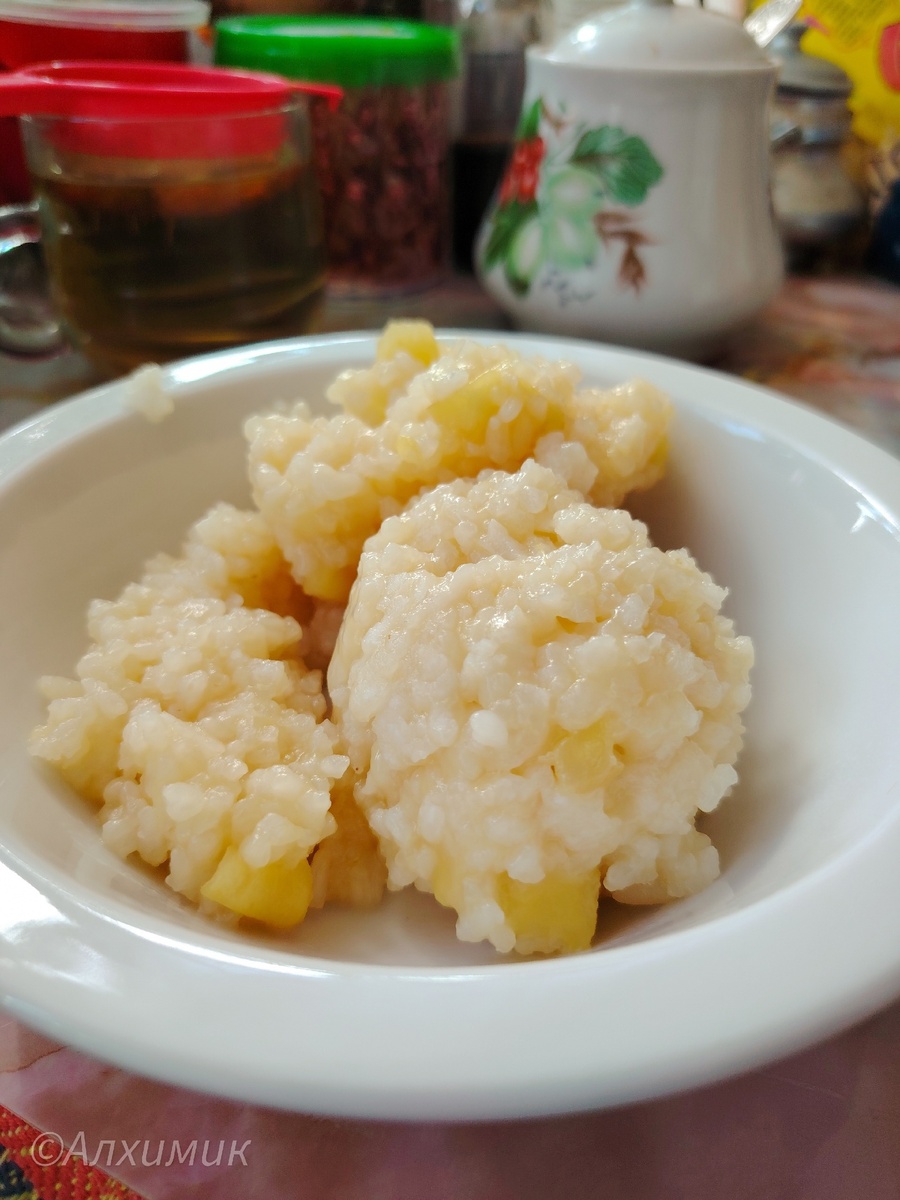 Готовая, остывшая кашка