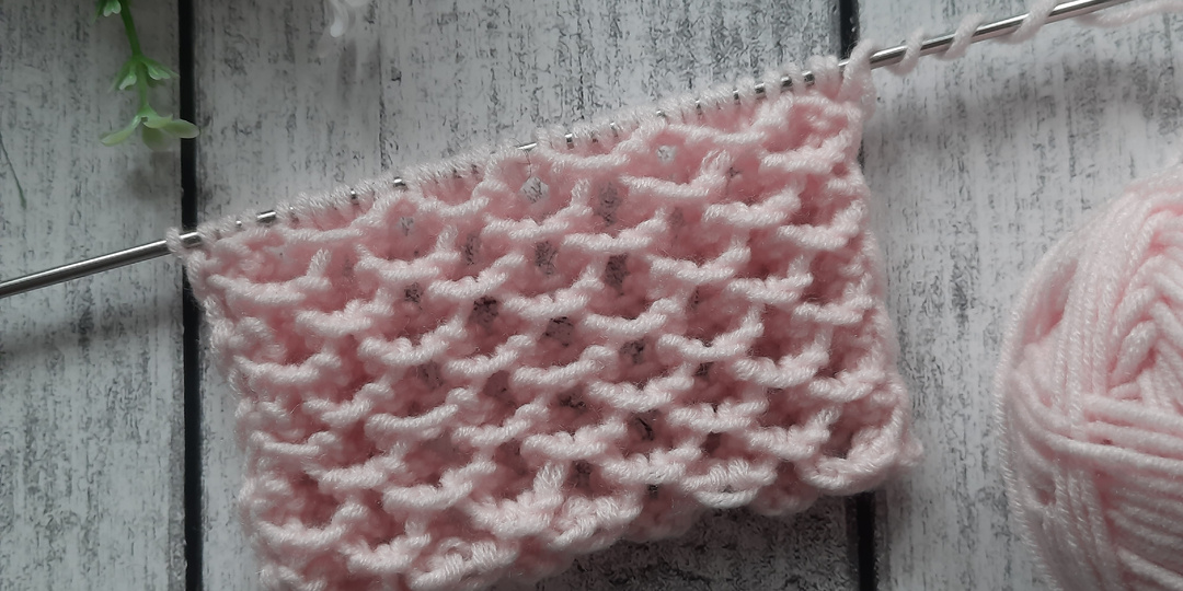 Объемный потрясающе красивый узор спицами.