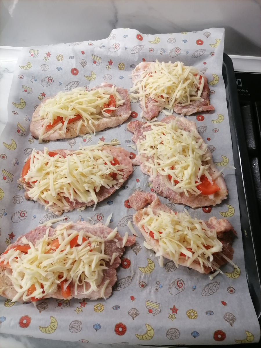 Отбивные(мясо по французски)