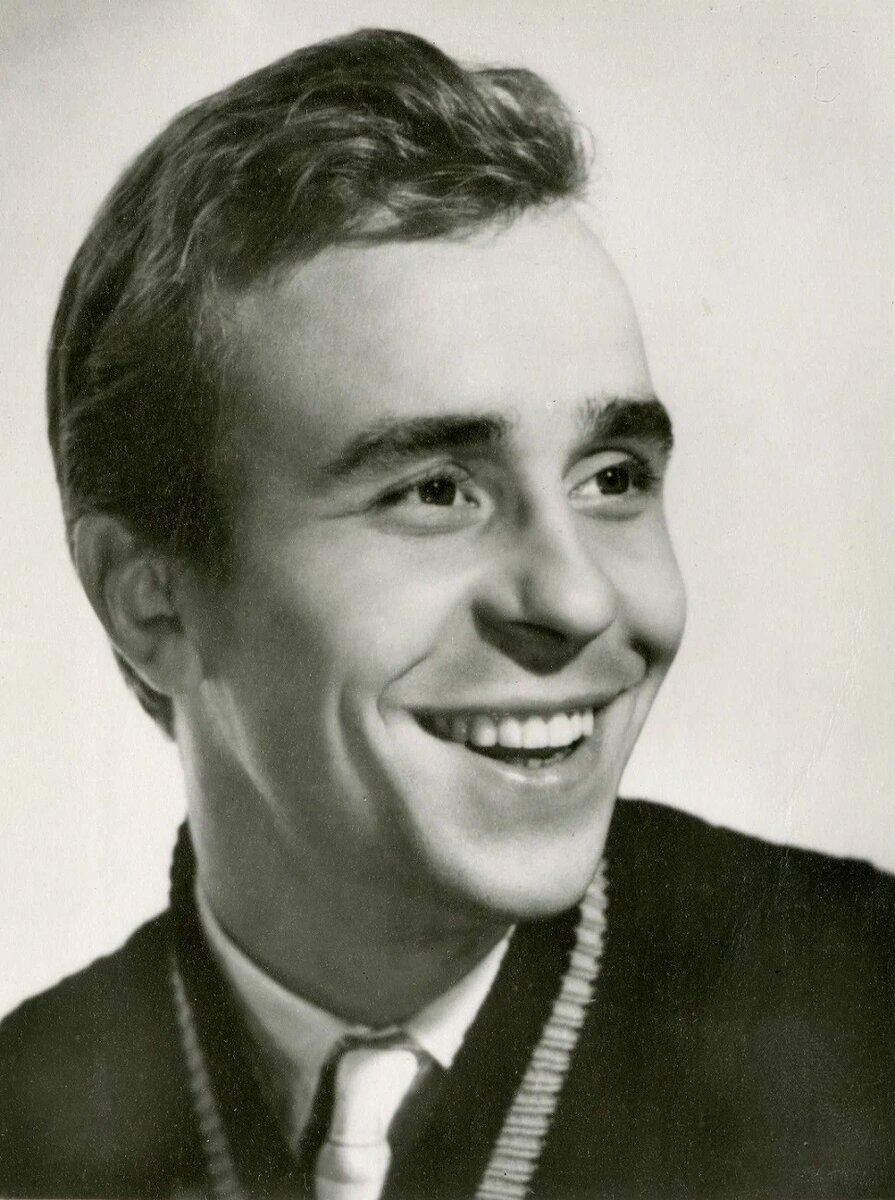 Олег Борисов