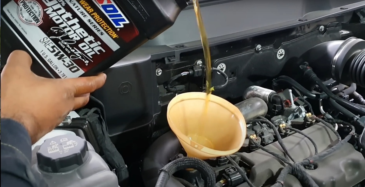 Замена масла в двигателеHaval H6