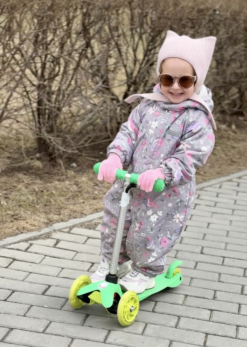 Не едет, а "летит"!