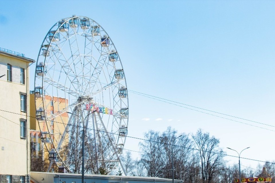    Колесо обозрения в Ижевске. Фото: Данил Иванов