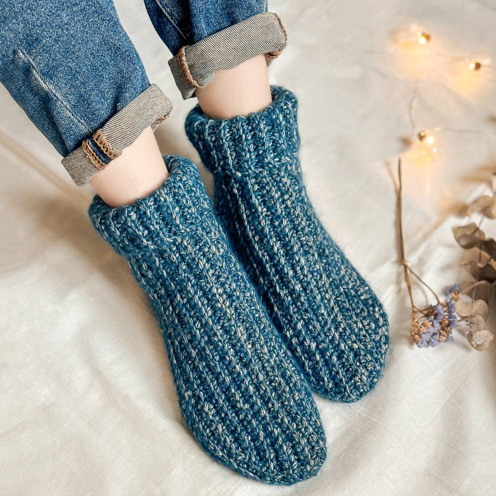 Мастер-класс: "Уютные носочки из меланжевой пряжи" | Вяжем крючком