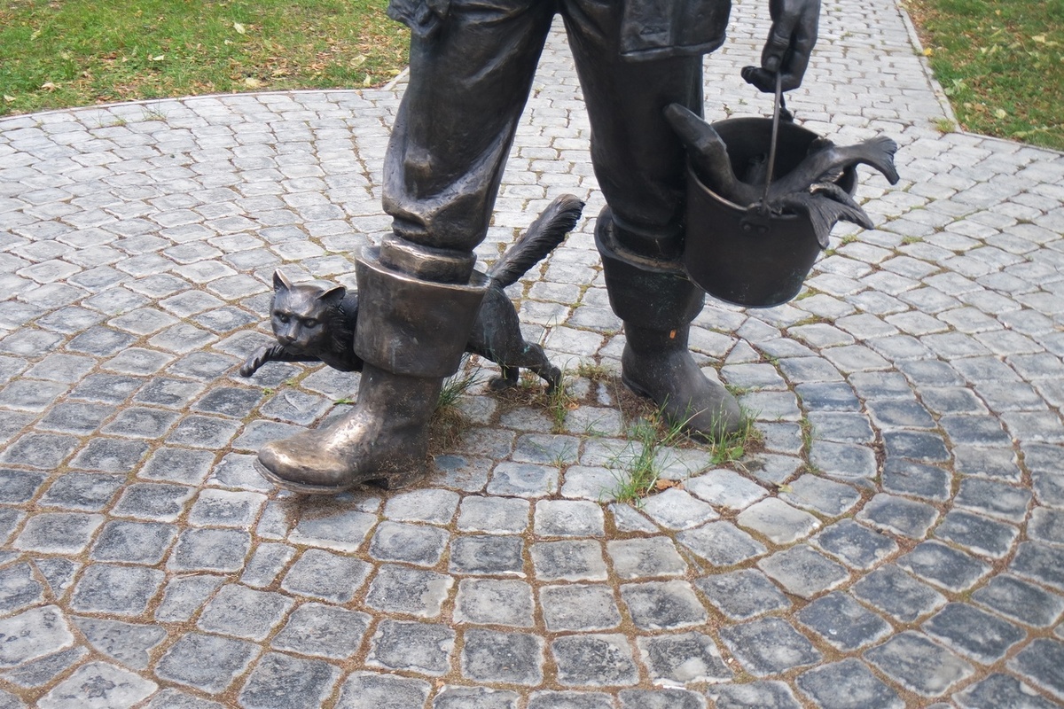 листать вправо