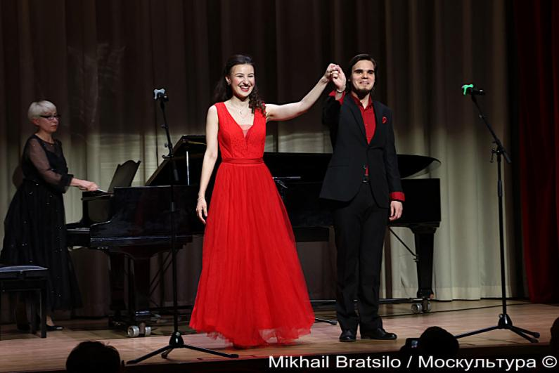 Виктория Лазарева, Михаил Крылов